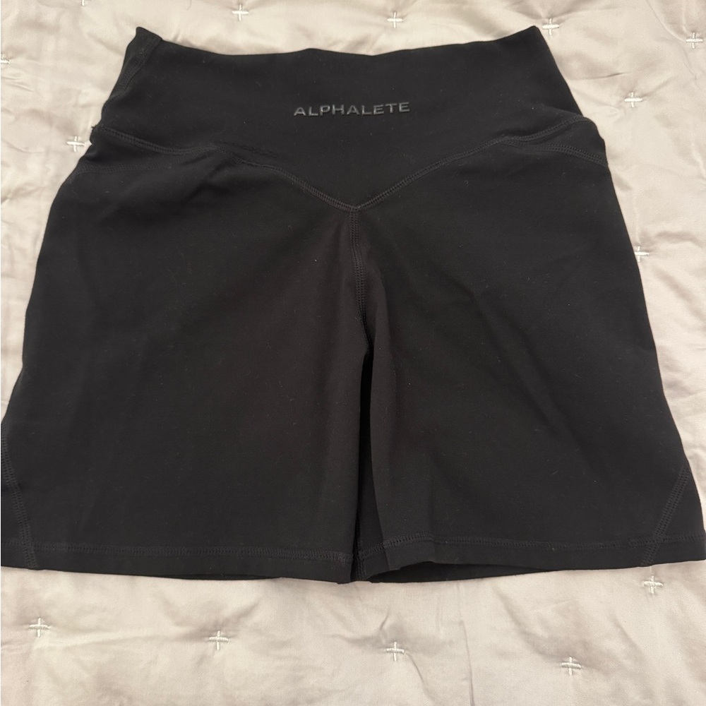 Alphalete Surface Power Short 5” size Small